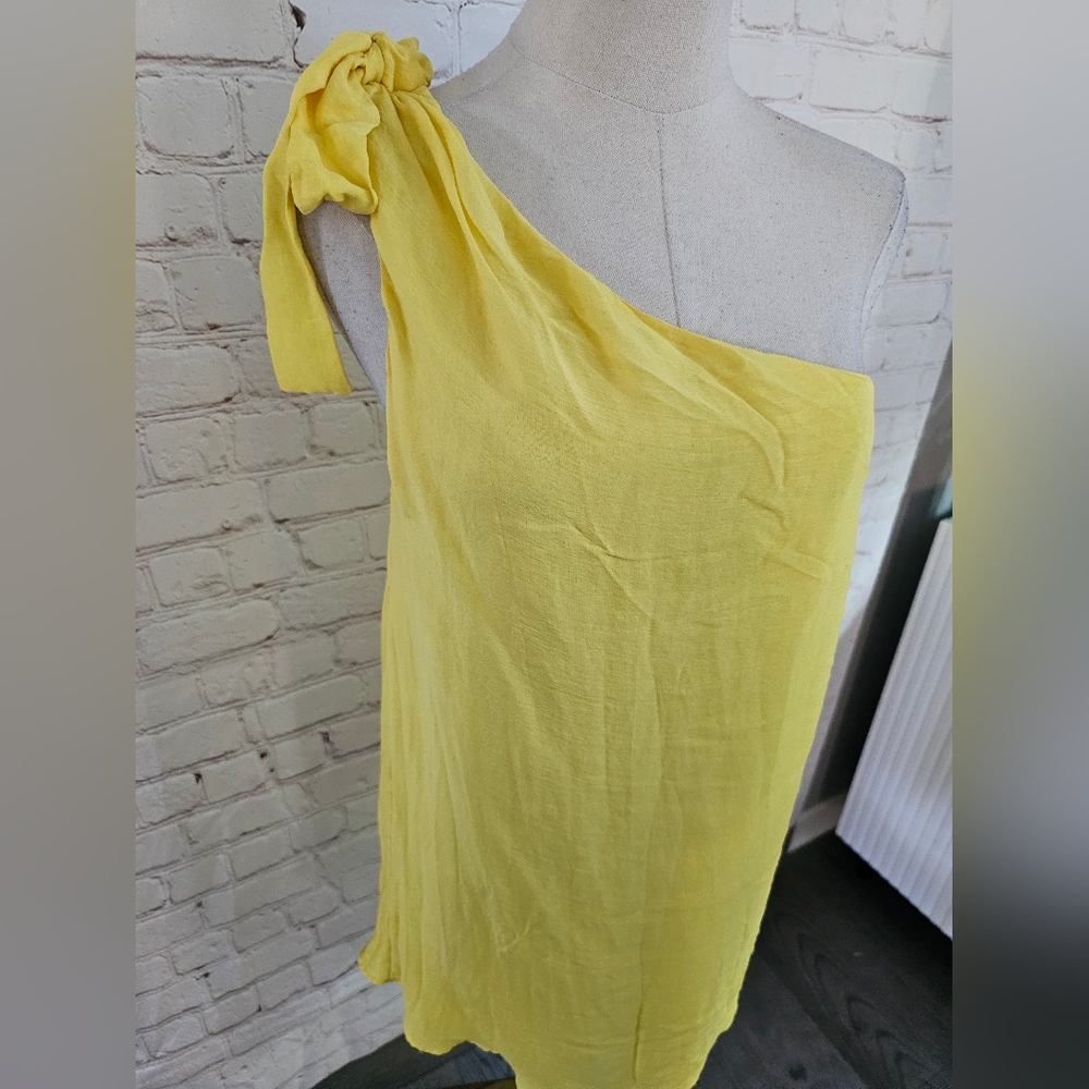 Alice + Olivia Vintage Silk One Shoulder Mini Dress | Bright Yellow | XS | EUC - Picture 2 of 9